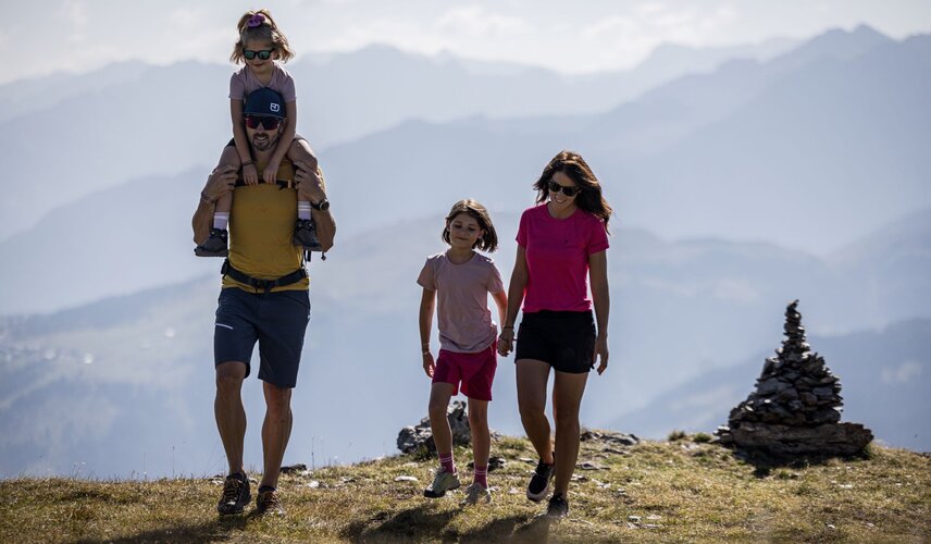 Herbstwanderung Familie Zillertal Familienhotel Theresa Zillertal | © Zillertal Arena