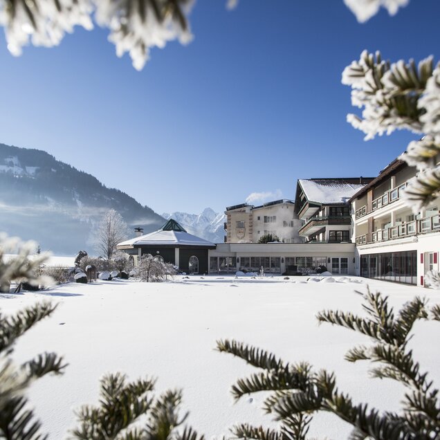 Winter Schnee Garten der Stille Hotel Theresa Zillertal