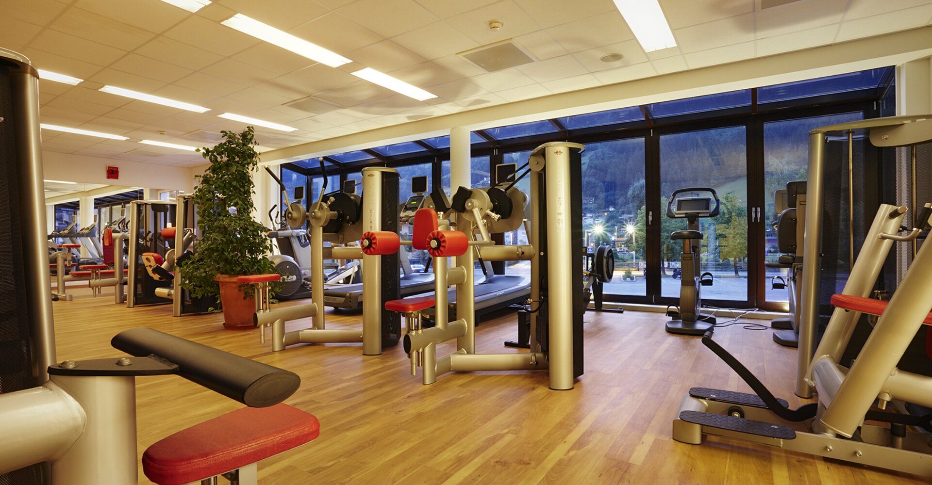 Fitnessraum Krafttraining Hotel Theresa Zillertal