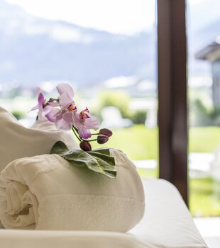 Wellnessurlaub Spa Kabine Ausblick Hotel Theresa im Zillertal