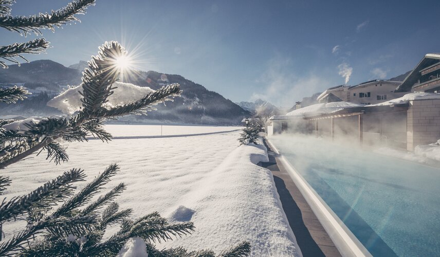 Wellnessurlaub im Winter Sportpool Hotel Theresa Zillertal