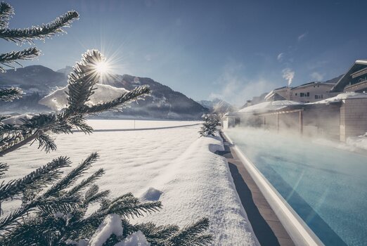 Wellnessurlaub im Winter Sportpool Hotel Theresa Zillertal