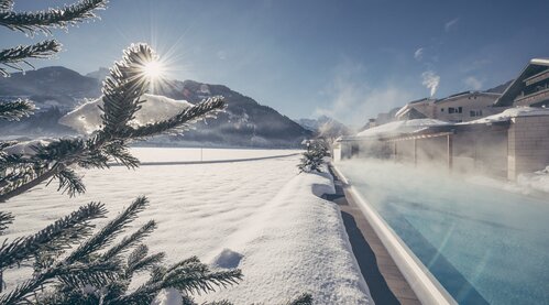 Wellnessurlaub im Winter Sportpool Hotel Theresa Zillertal