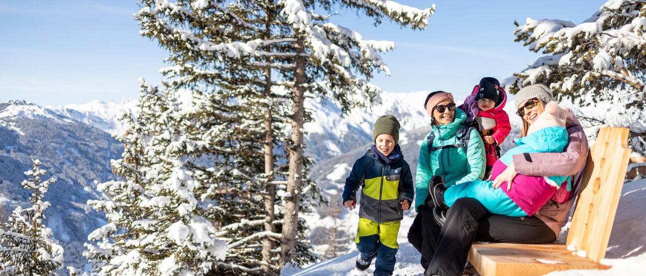 Winterwandern Familie Gerlos Zillertalarena Hotel Theresa im Zillertal